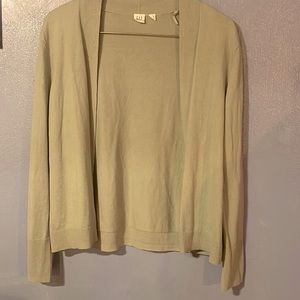 Gap woman’s medium open cardigan